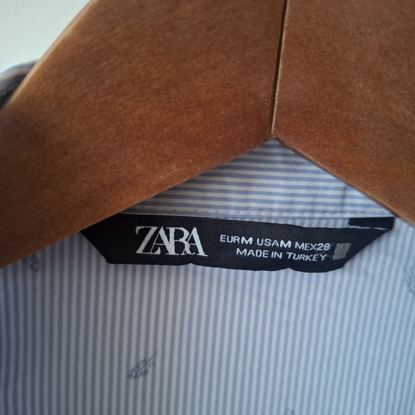 Zara Chemisiers: Zara Hemdbluse hellblau - Grösse M – Neuf (Voir description) à Siebnen par kar_gxl6 1