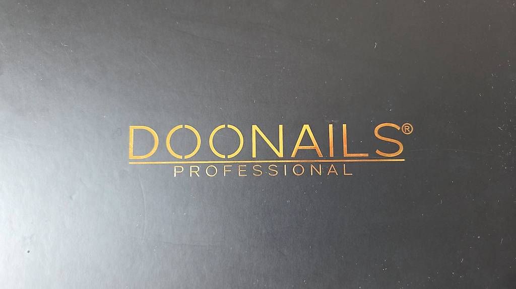 Smalto per unghie: Doonails Dipping Powder Set – Usato da Sils/Segl Baselgia venduto da sel_xcz8