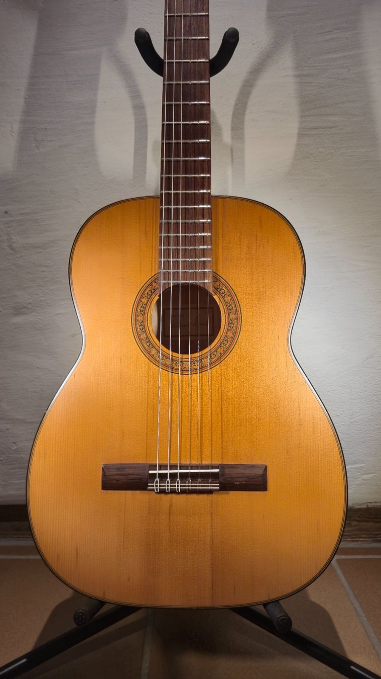 Strumenti musicali: Akustik Gitarre Helmut Hanika 25 1983 – Usato da Winterthur venduto da NorrSydGuitars 4