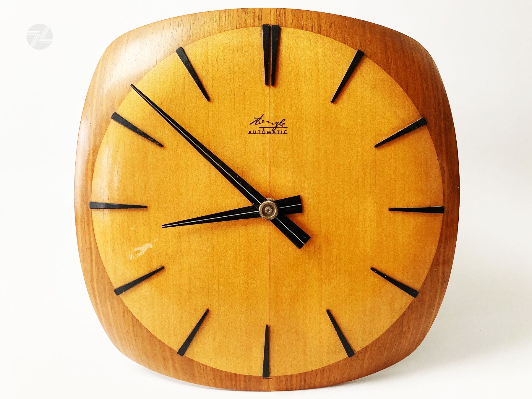 Kienzle Orologi da terra & Orologi da parete: Kienzle Automatic Wanduhr Formholz Midcentury Modern Design – Usato da Wetzikon ZH venduto da cyan74 1