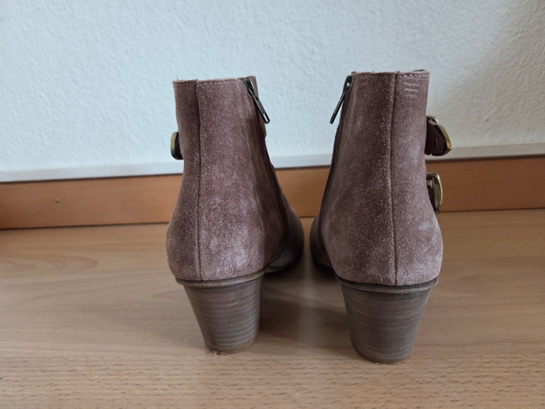 Sandro Chaussures femmes: Sandro Paris – Leder-Booties, Gr. 37 – D'occasion à Zürich par aktak 5