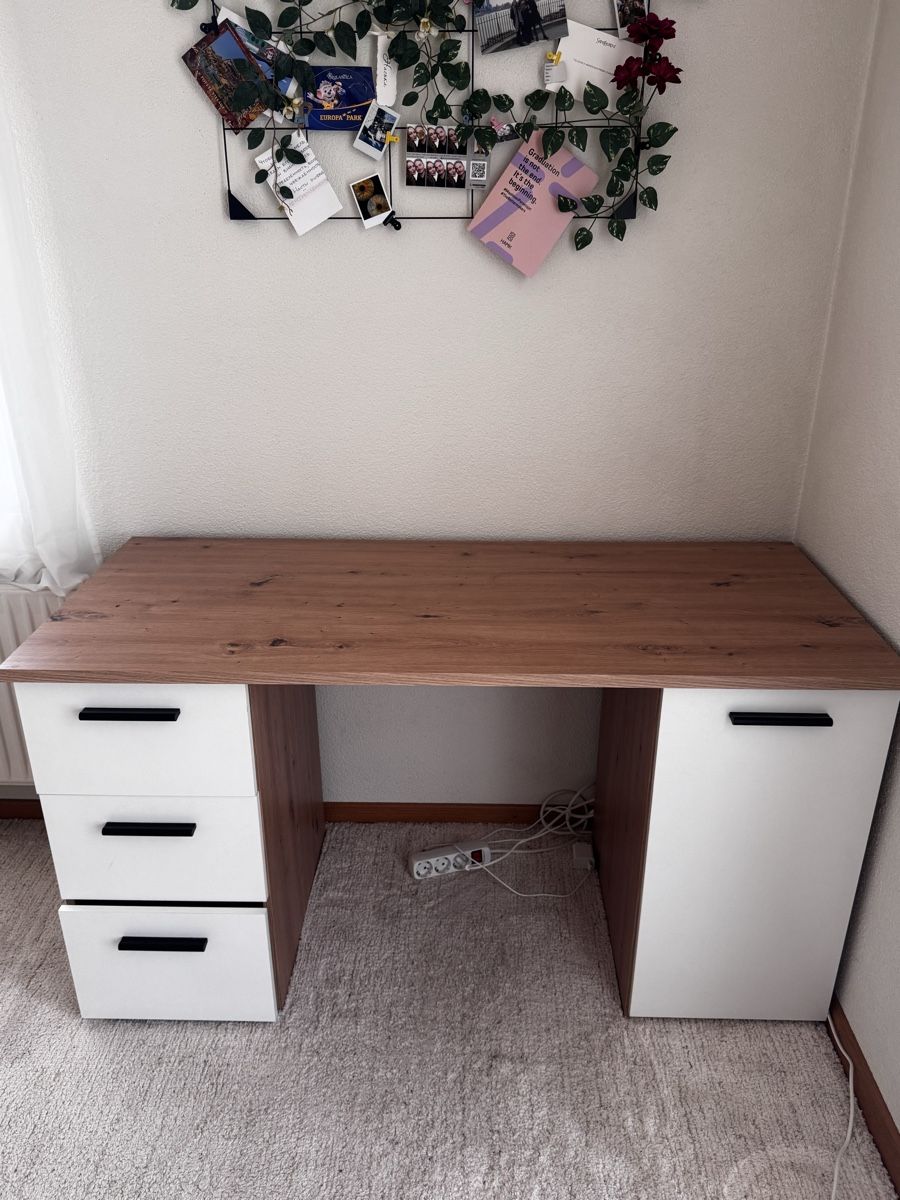 Conforama Scrivanie: Desk / Schreibtisch – Usato da Bern venduto da ilj_8ckn 1