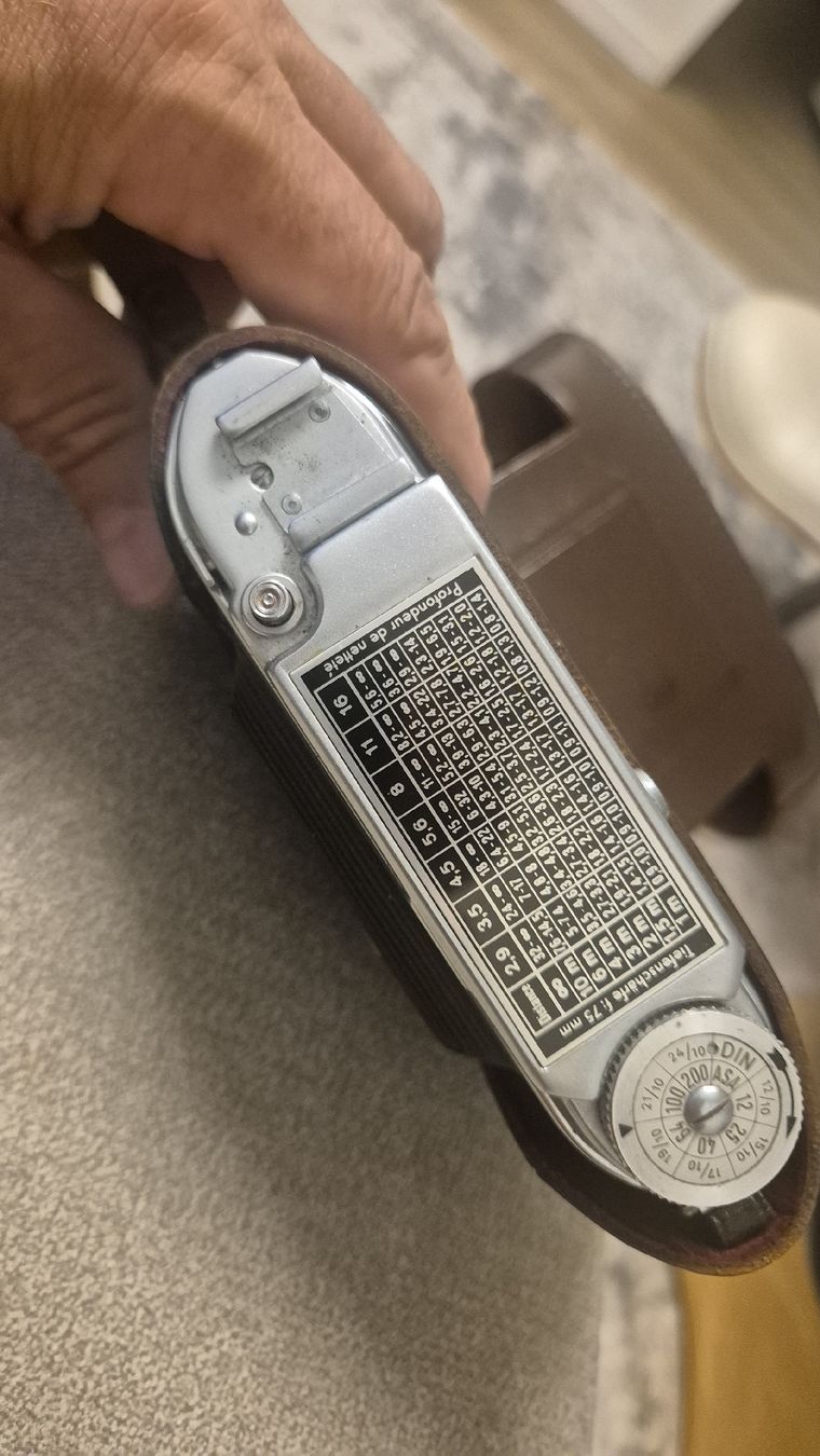 Kamera: Alte Kamera zu Verkaufen – Gebraucht aus Rämismühle von beni0010 3