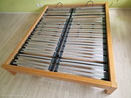 Holzbett 160/200 cm mit 2 Bico Swing flex Lattenroste