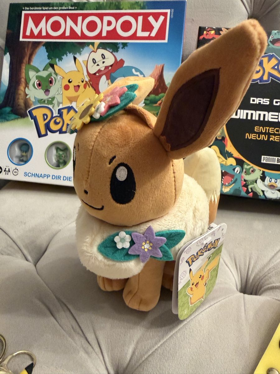 Pokémon Giocattoli: Pokemon Set Spiele Plüsch  – Usato da Zürich venduto da bentley_ 1