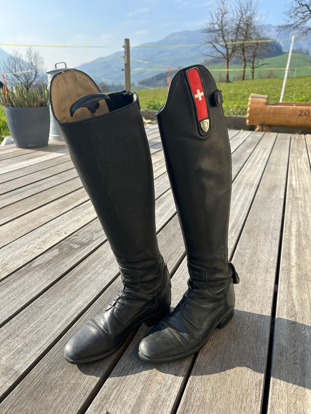 Scarpe da donna: Reitstiefel – Usato da Einsiedeln venduto da dom_m2gf