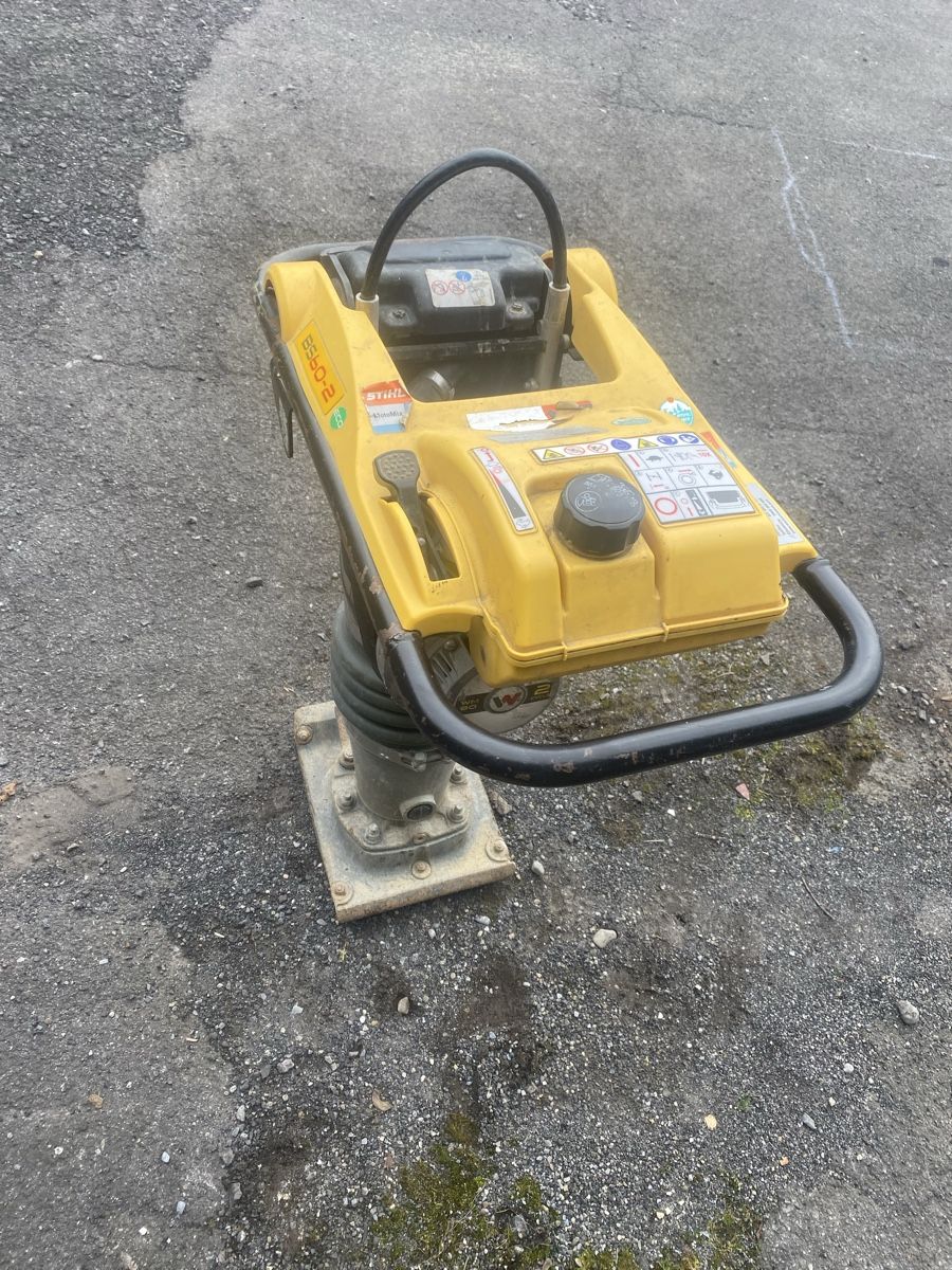Wacker Neuson Tutte le macchine: Grabenstampfer Wacker – Usato da Menzingen venduto da Edelmuni7 3