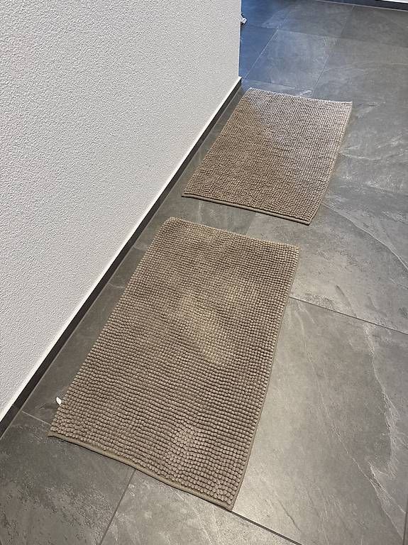 Ikea Tapis: Badematten 50x80cm beige – D'occasion à Oberbüren par dijbdn