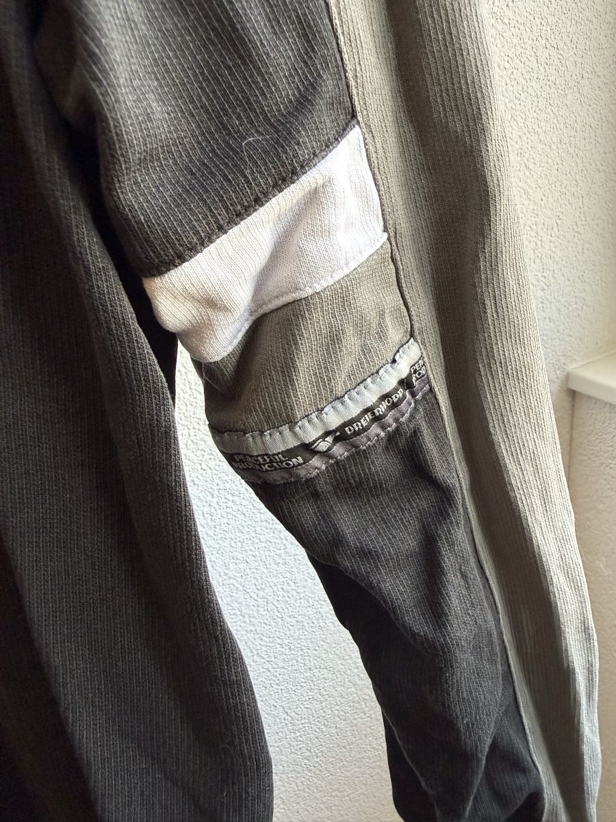 Pulls & Sweat-shirts: Dreierhopp x Peaful Production Pullover, Gr. M – D'occasion à Lyss par Schuschuu. 1
