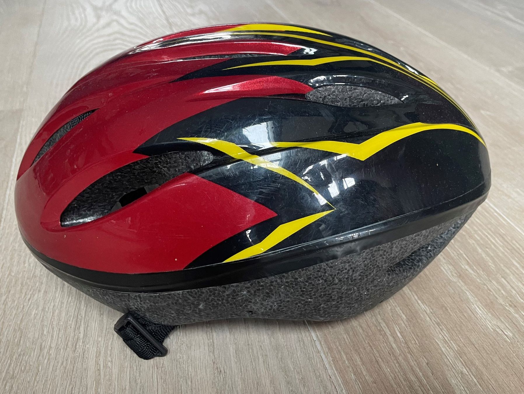 Caschi: Fahrradhelm – Usato da Zumikon venduto da jensbehlau81