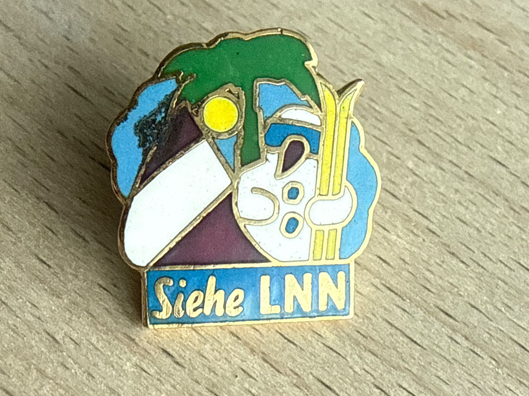 Placchette & Badge: Pin "Siehe LNN" – Usato da Glattbrugg venduto da Schweigmatt