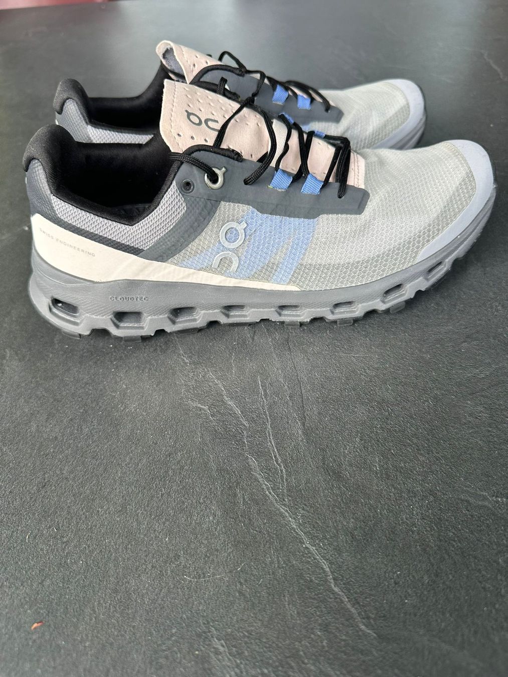 On Scarpe da uomo: ON Schuhe Grösse 40 – Usato da Burgdorf venduto da Apfel62 2
