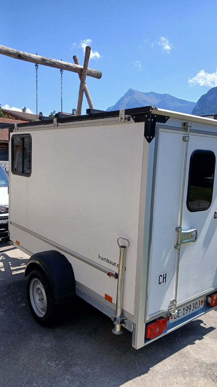 Humbaur Remorques: Kofferanhänger / Miniwohnwagen – D'occasion à Zwieselberg par bisuzwaerg 5