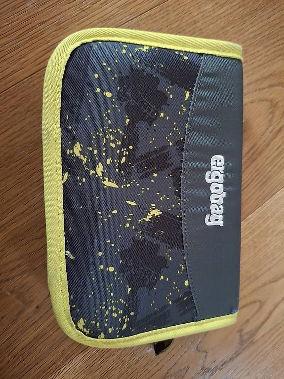 Ergobag Rucksäcke: Ergobag Schulrucksack – Gebraucht aus Gähwil von Sinmax 3