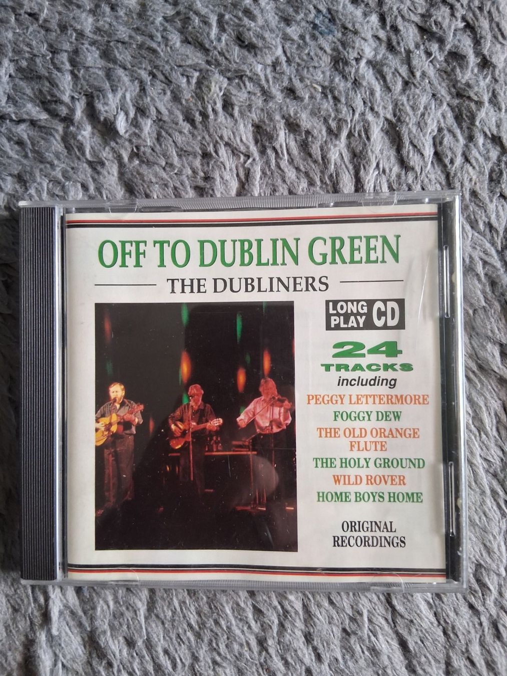 CDs: THE DUBLINERS      OFF THE DUBLIN GREEN     CD – Gebraucht aus Wetzikon ZH von Ramones01