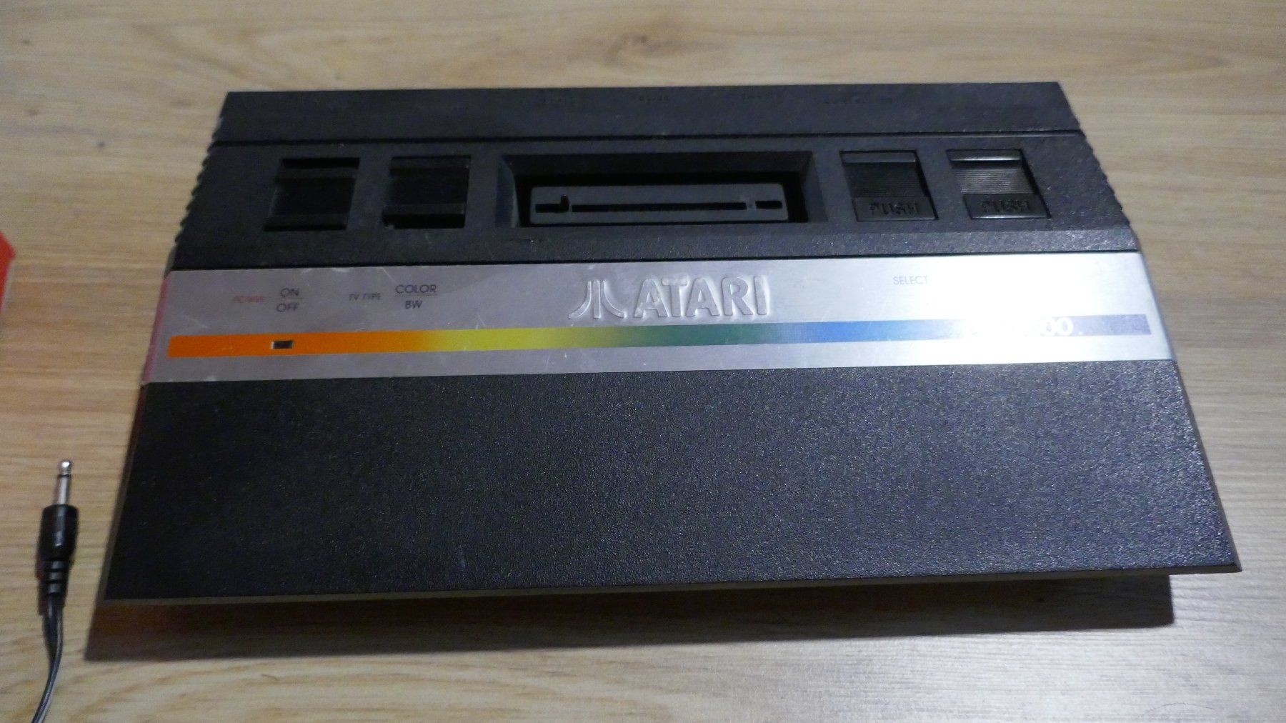 Atari Console: Atari 2600 Junior Konsole – Usato da Wenslingen venduto da FairlightCMI 1