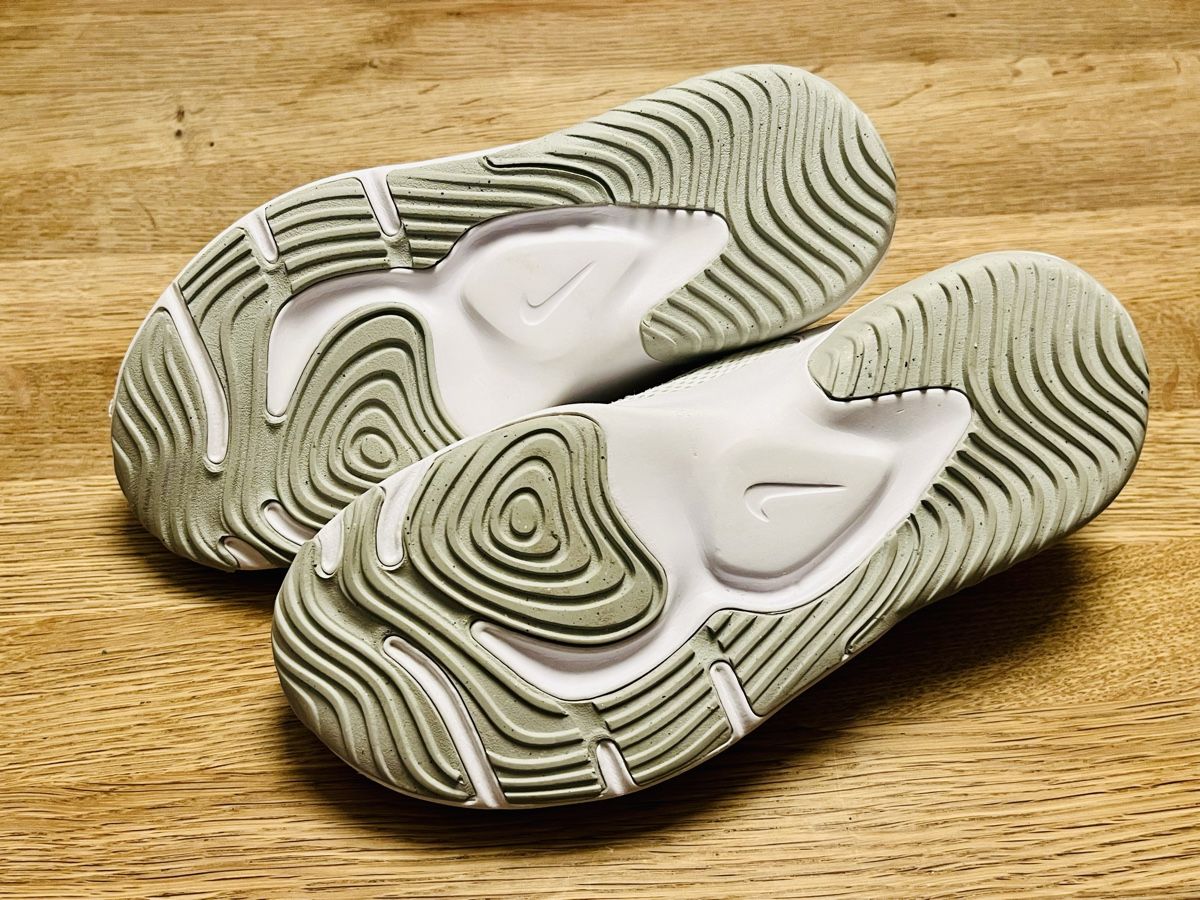 Nike Scarpe da donna: Nike Laufschuhe weiss in Grösse 37.5 – Usato da Fehraltorf venduto da nolram75 4