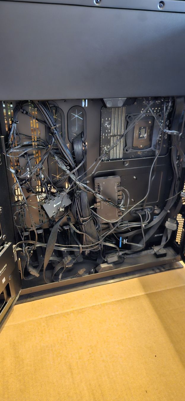 PCs: Ordinateur gaming  – D'occasion à Souboz par Maxime.von.Bergen 4