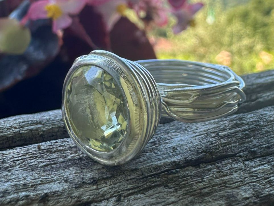 Olga Ribler Bagues: Prasiolith Ring Silber hellgrün  Unikat 54 – Neuf (Voir description) à Luzern par Schmuckoutlet 4