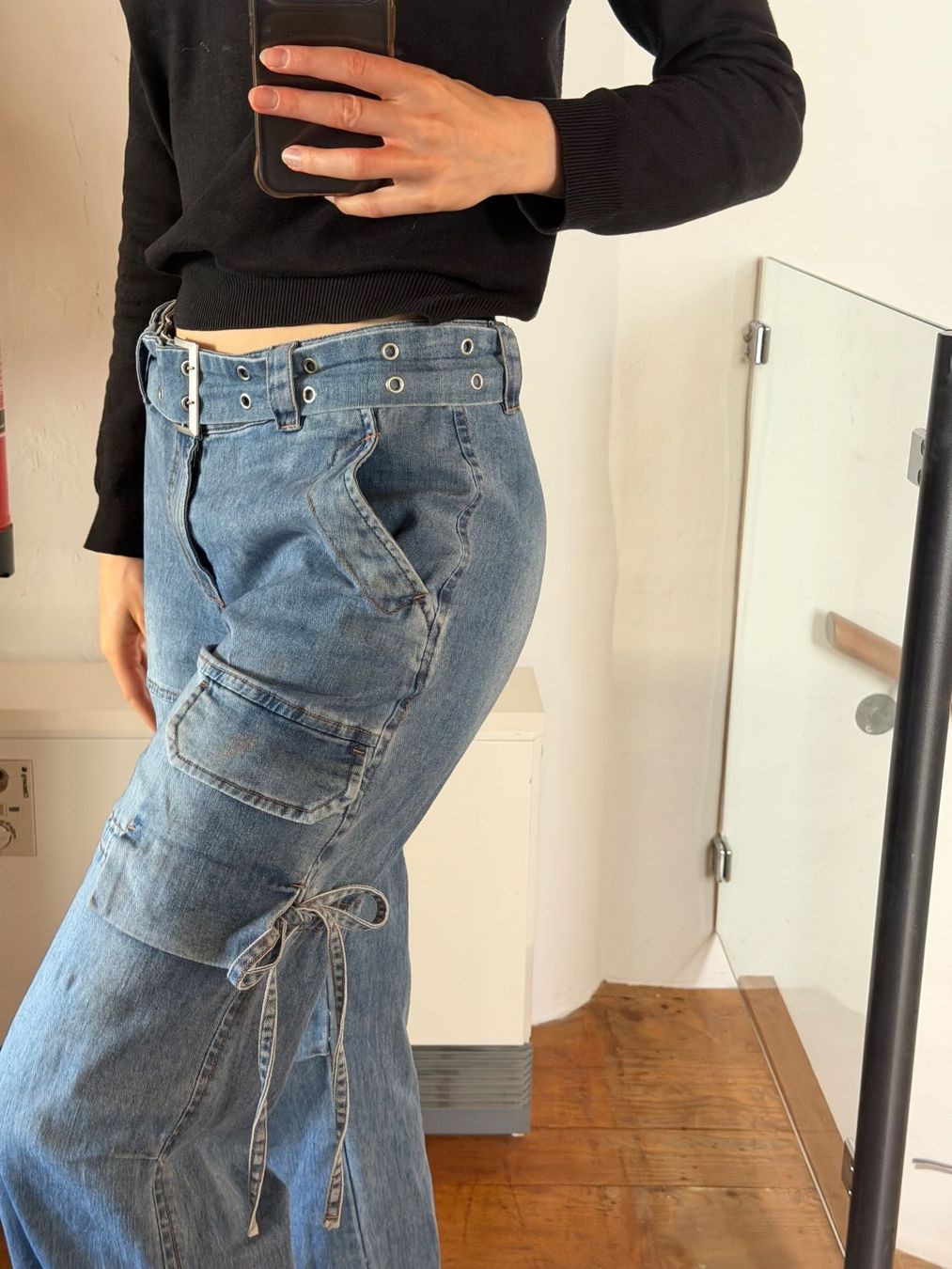 Pantaloni: I.AM.GIA Cargopants blau – Usato da Zürich venduto da ele_c8mx 1