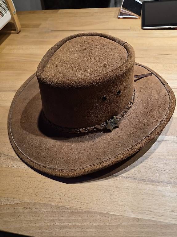 Chapeaux, bonnets & casquettes: Lederhut – D'occasion à Appenzell par mfi_w59s 4