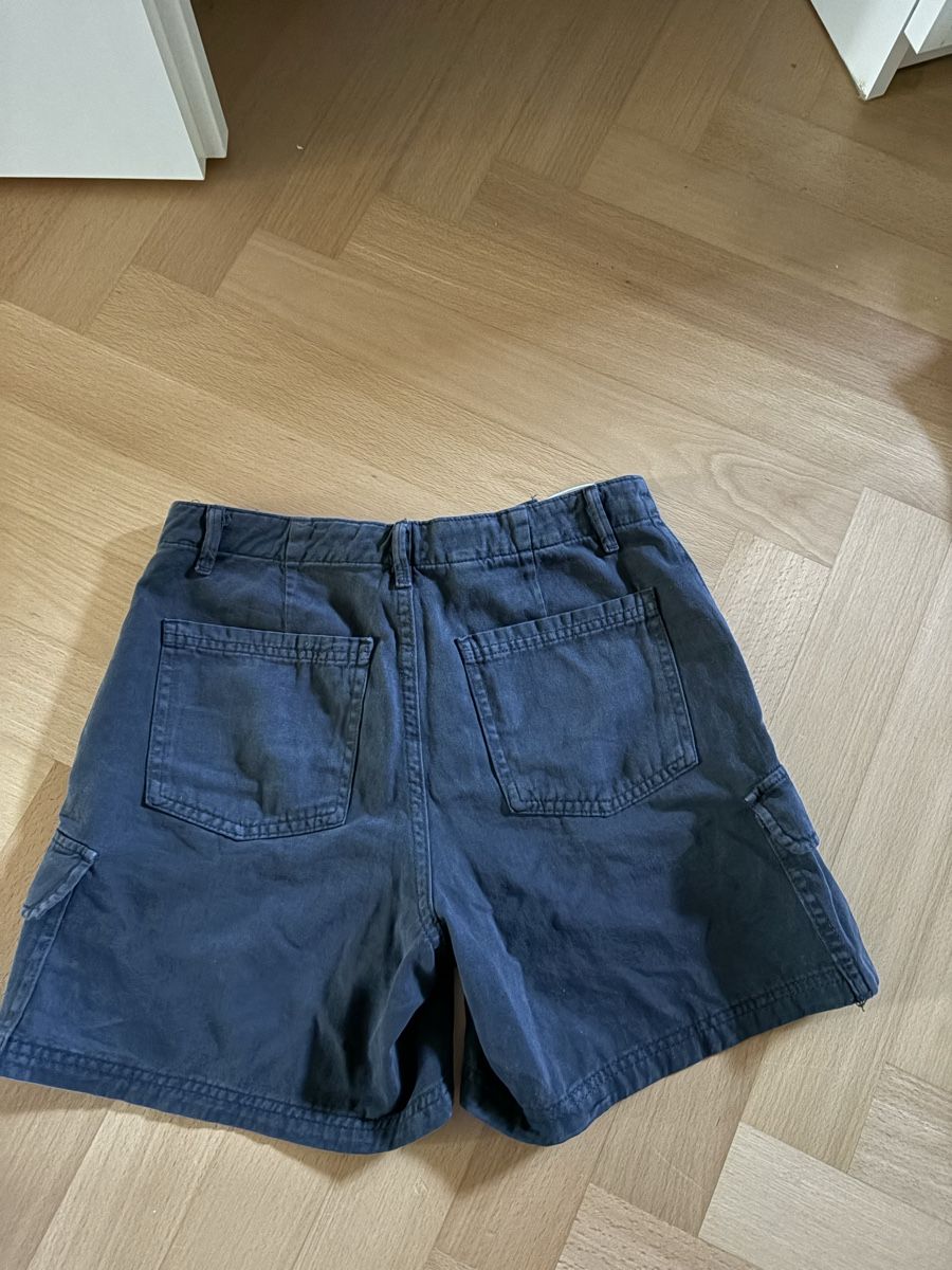 Pull&Bear Pantaloni: Cargo Shorts dunkelgrau – Nuovo e nell'imballaggio originale da Luzern venduto da ale_v5qn 2