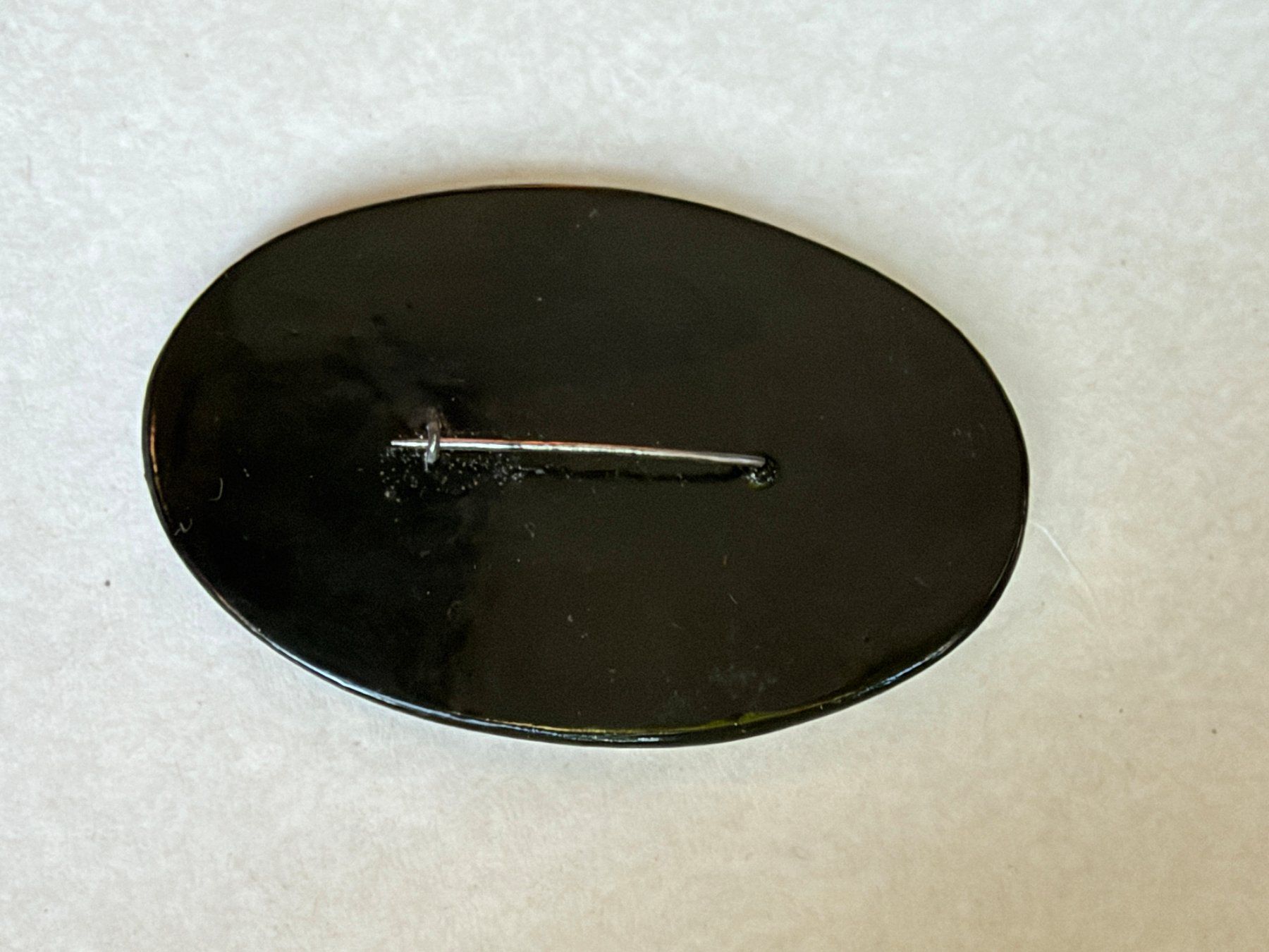 Broschen & Nadeln: Ansteckbrosche, ovale, handgemalte Lackminiatur***** – Neu (gemäss Beschreibung) aus Dübendorf von Orchid-Sonate 3