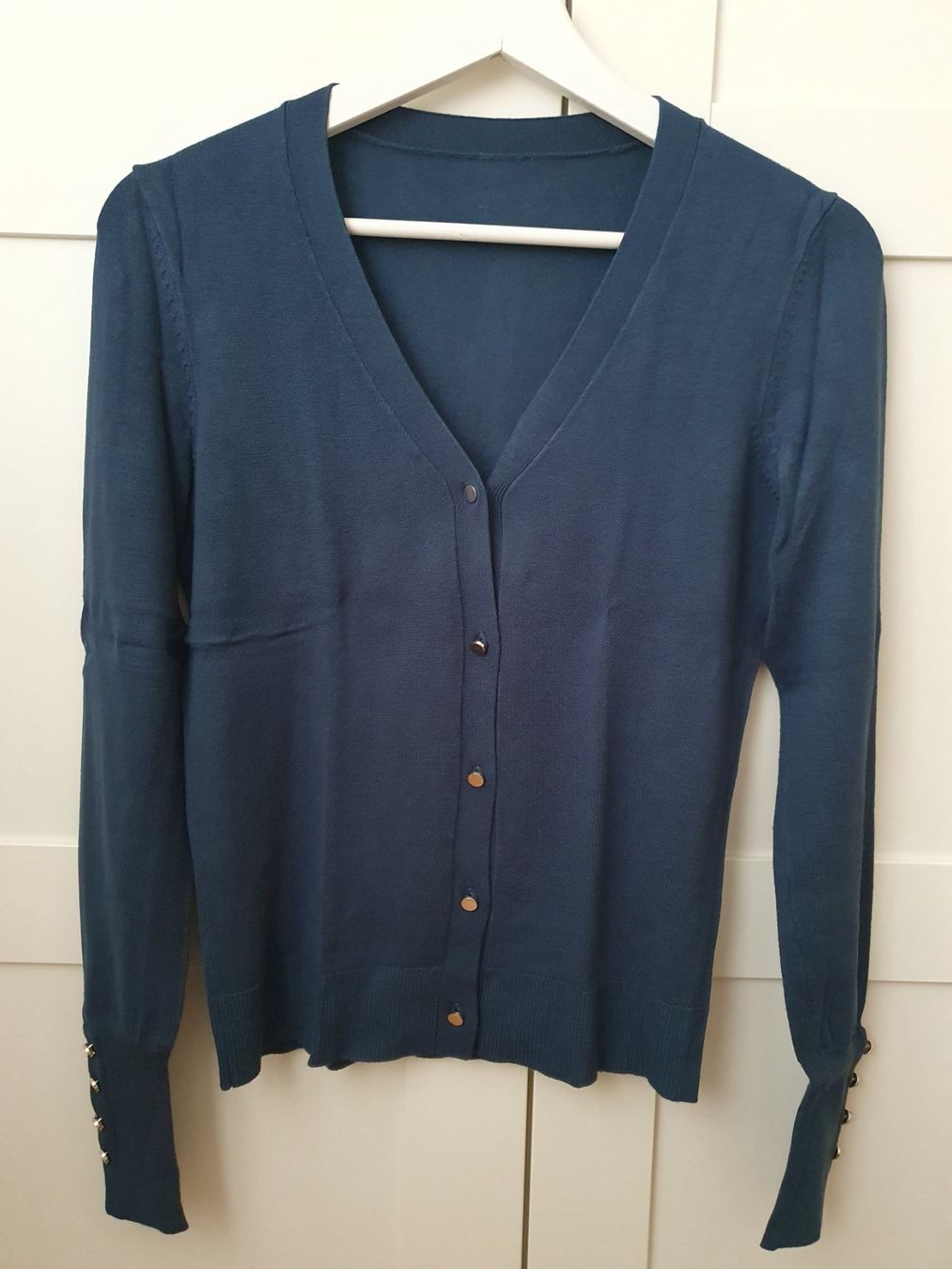 Maglioni & Felpe: Cardigan "Manor Woman" – Nuovo (secondo la descrizione) da Fraubrunnen venduto da 8calliope8