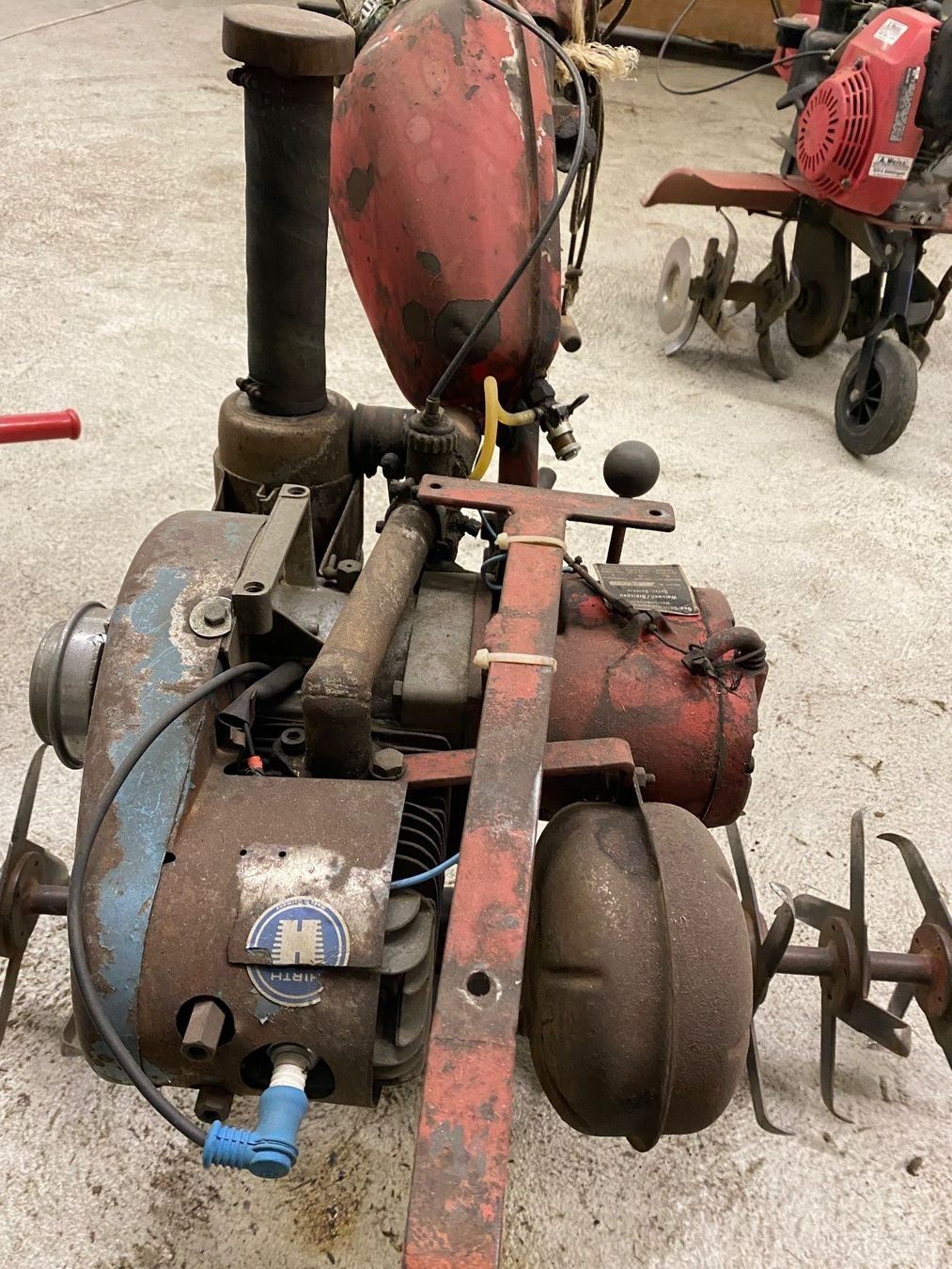 Alle Maschinen: Oldtimer Bodenfräse – Defekt aus Frauenfeld von .BOO.