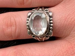 Silberring mit Kristall