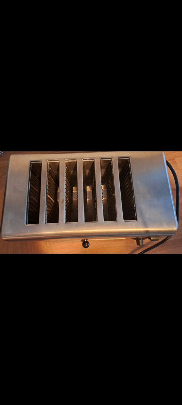 Küchengeräte: Royal Catering Toaster Gross – Gebraucht aus Teufenthal AG von Silbermond74 1