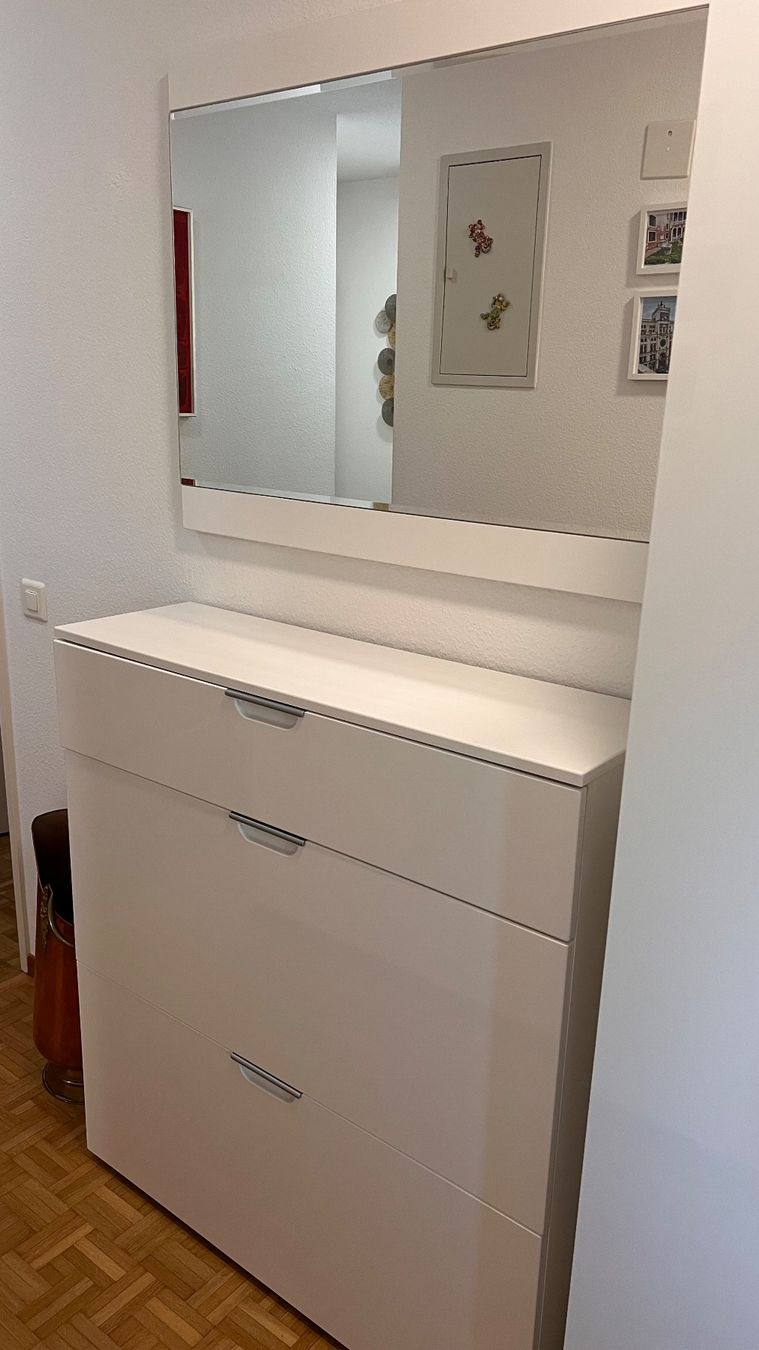 Livique Armadi: Schuhschrank mit Spiegel – Usato da Bülach venduto da elm_2myc
