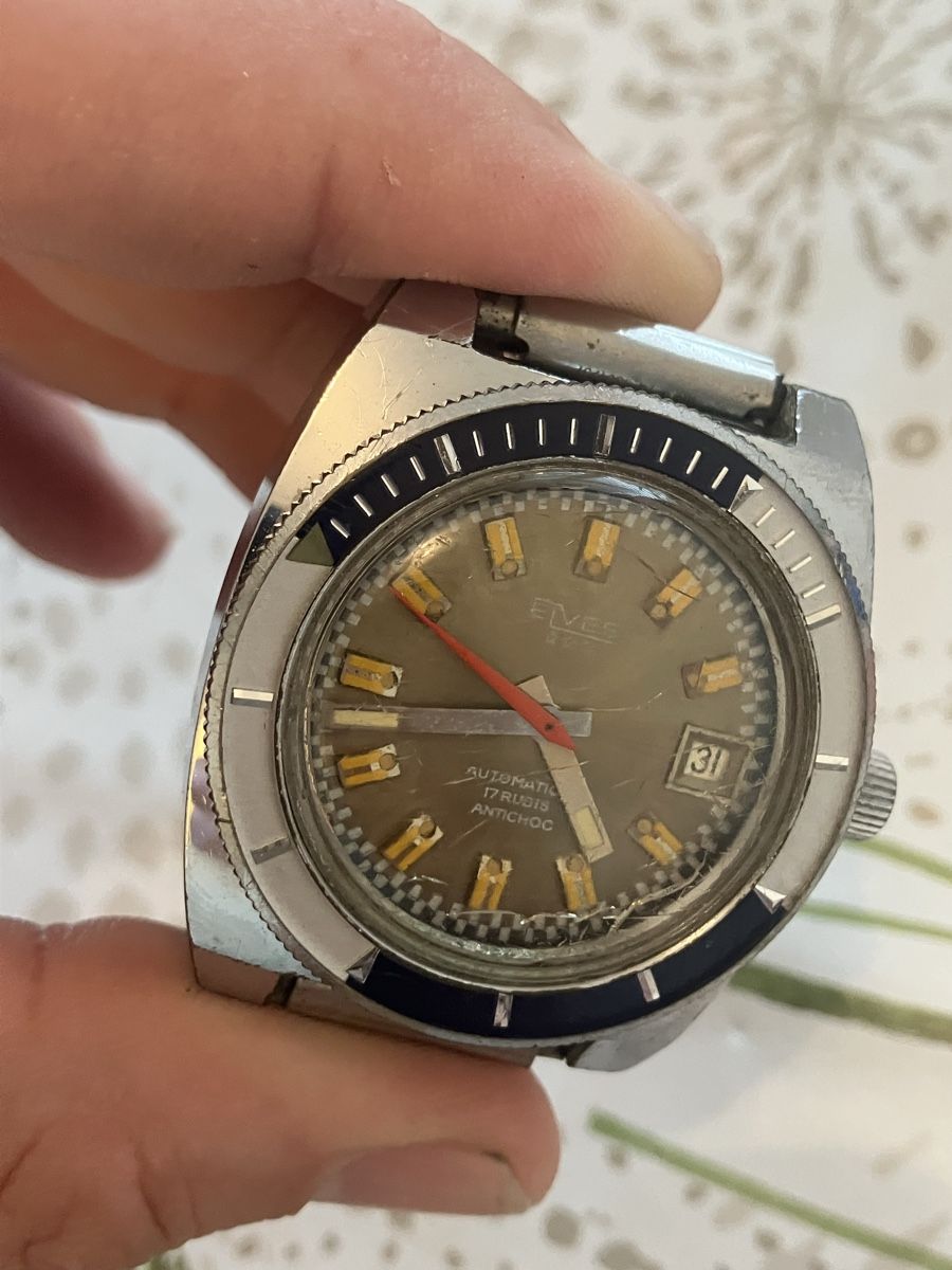 Montres: Ancienne montre  – Défectueux à Fribourg par Snoopy-Mousi 5