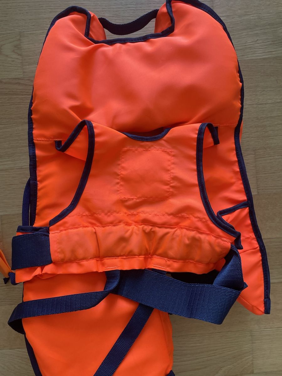 Helly Hansen Gilets de sauvetage: Helly Hansen Life Vest Orange Kid Size – D'occasion à Uster par lukas333 1