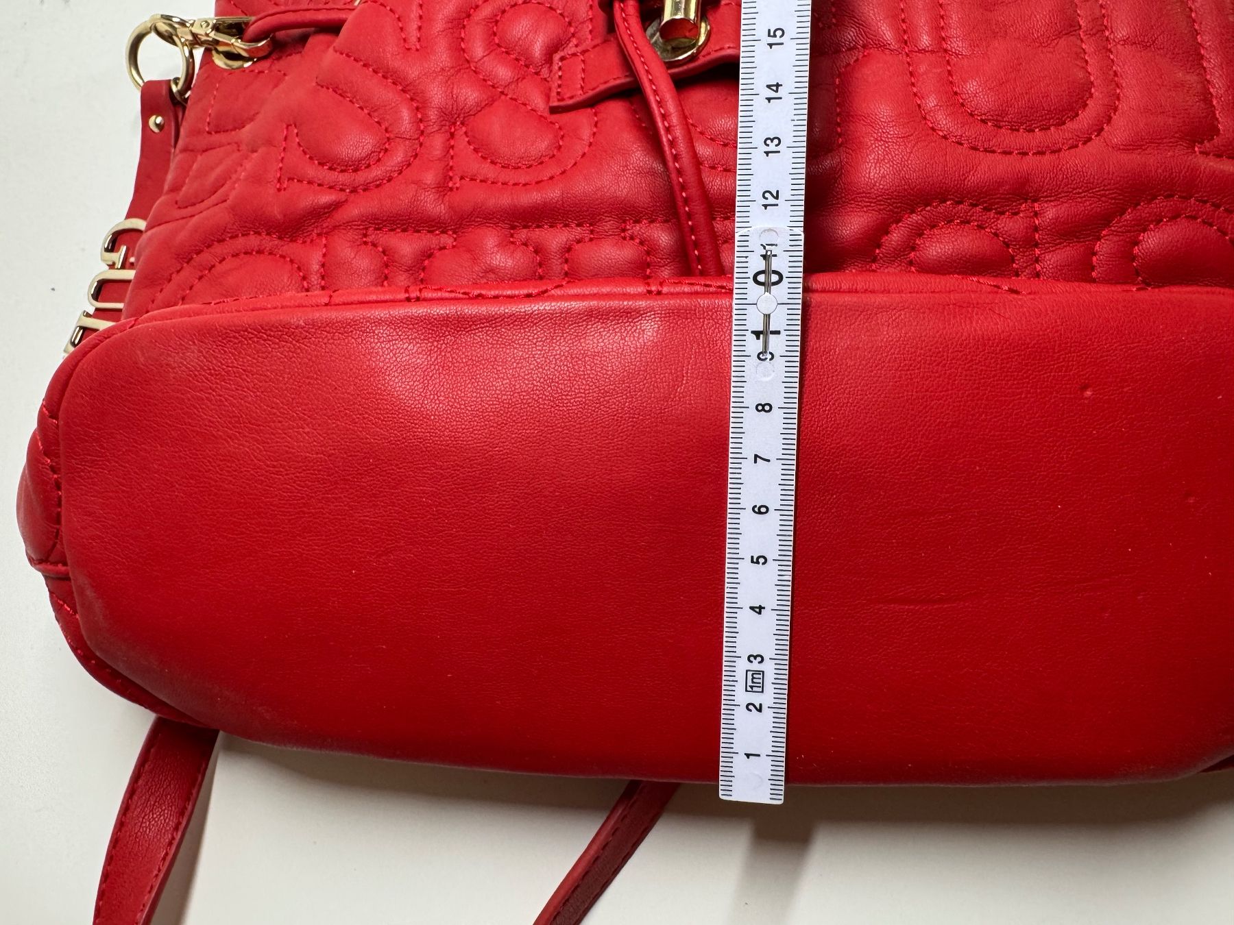 Guess Zaini: Roter Rucksack von Guess – Usato da Grosswangen venduto da shoes.bags.and.co 7