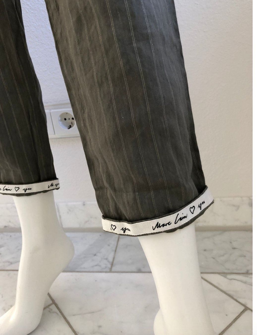 Marc Cain Pantalons: Marc Cain Hose gestreift  Gr 38 N3 – Neuf (Voir description) à Volketswil par praxis12