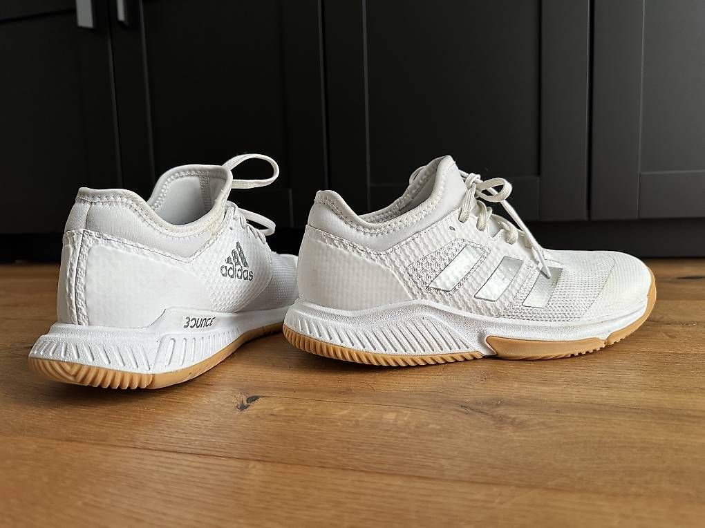 Scarpe da uomo: Hallenturnschuh Adidas Gr. 40 2/3 – Nuovo (secondo la descrizione) da Langnau venduto da yo_ja 3