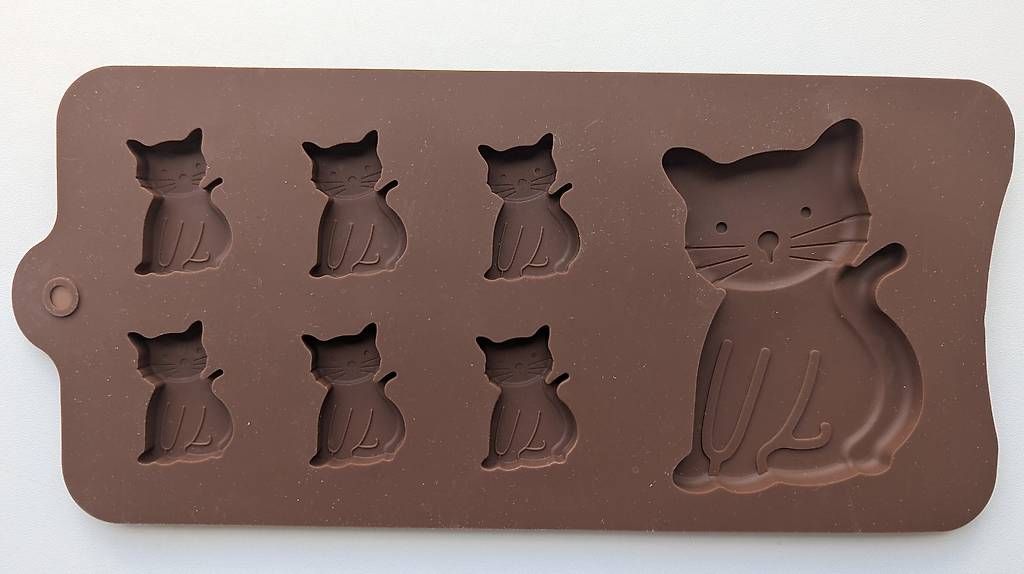 Backformen: Backmatte Katzenform – Gebraucht aus Luzern von ruc_8q28 1