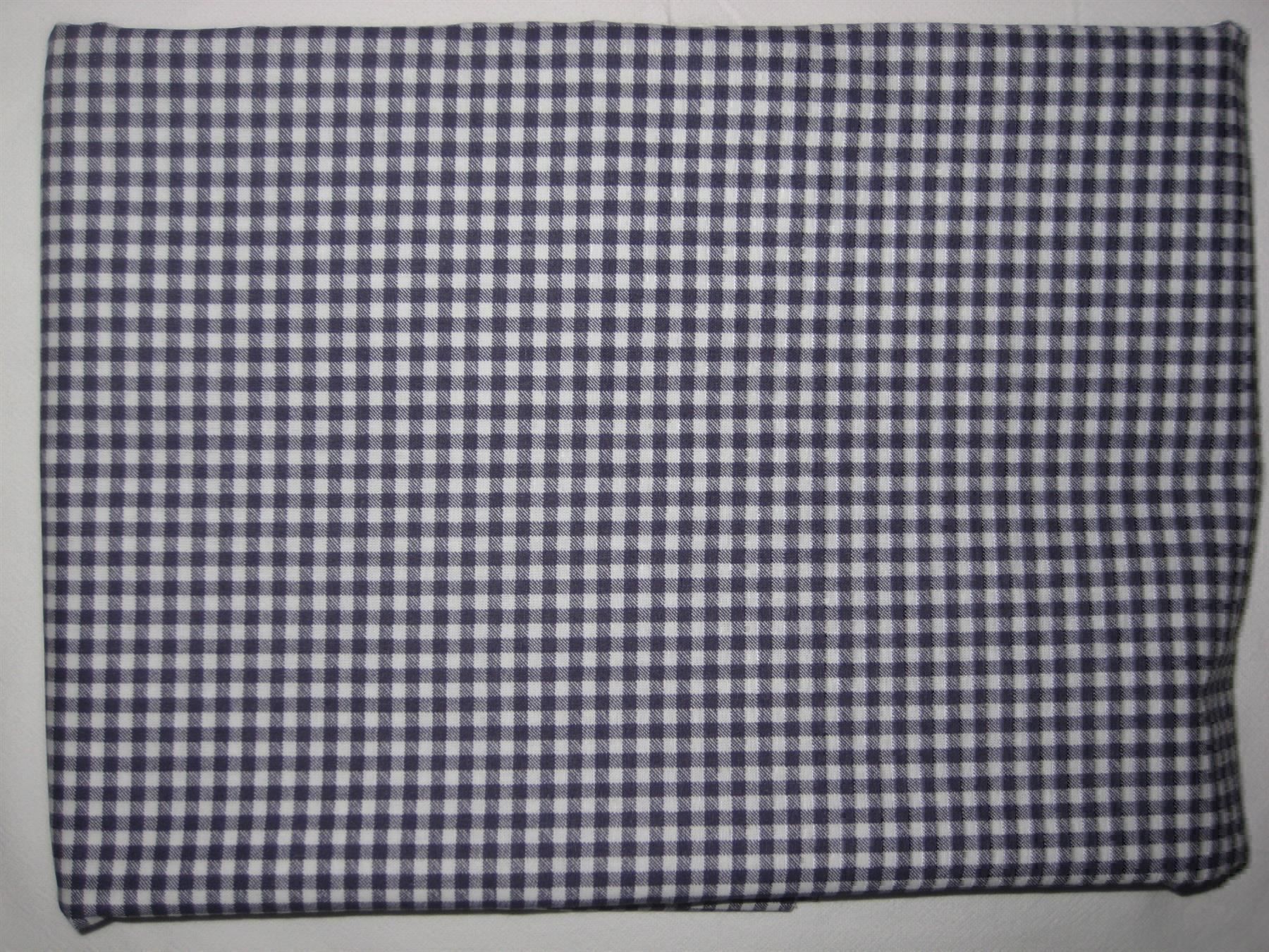 Stoffe: Baumwollstoff marine / weiss kariert – Neu und originalverpackt aus Füllinsdorf von Schlupp