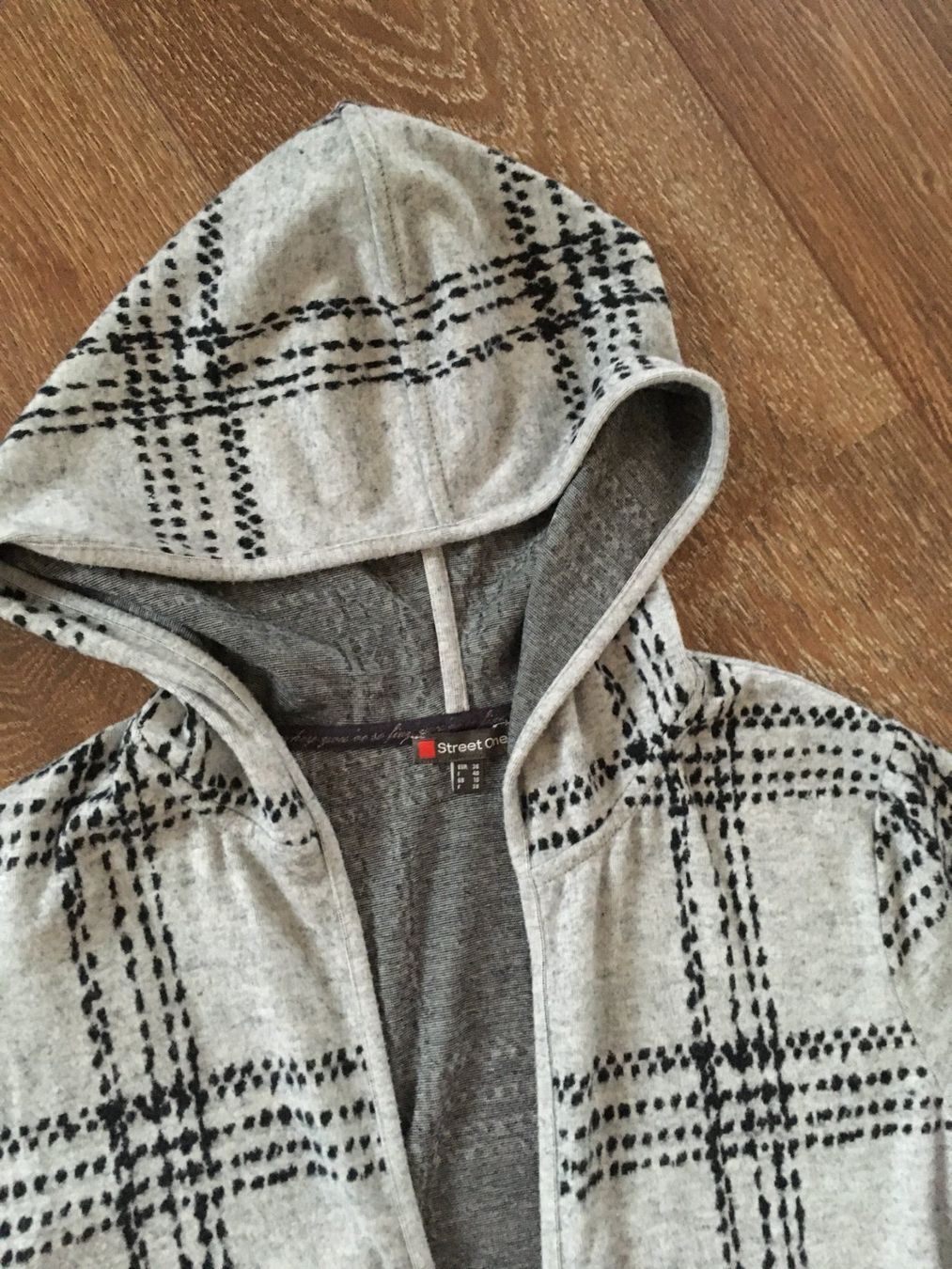 Lotti di vestiti: Kleiderset Street One Gr.36 – Usato da Muotathal venduto da robin40 3