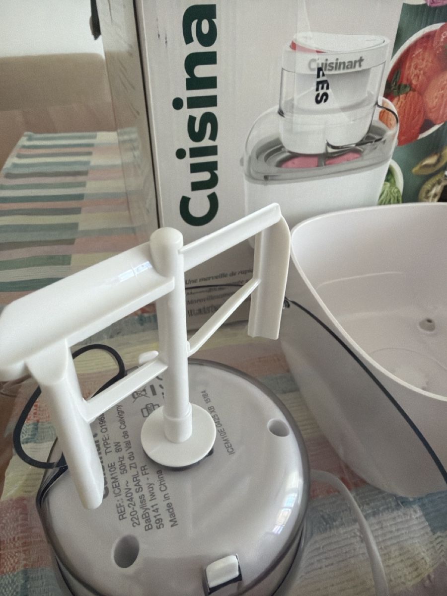 Cuisinart Küchengeräte: Cuisinart - Eismaschine – Neu (gemäss Beschreibung) aus zürich von may_yj9f 2