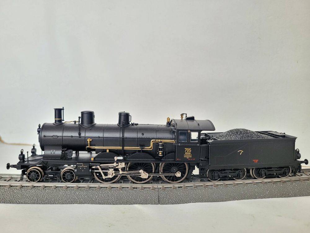 HO Liliput SBB A3/5-700 Locomotive 705  avec boîte d'origine 2