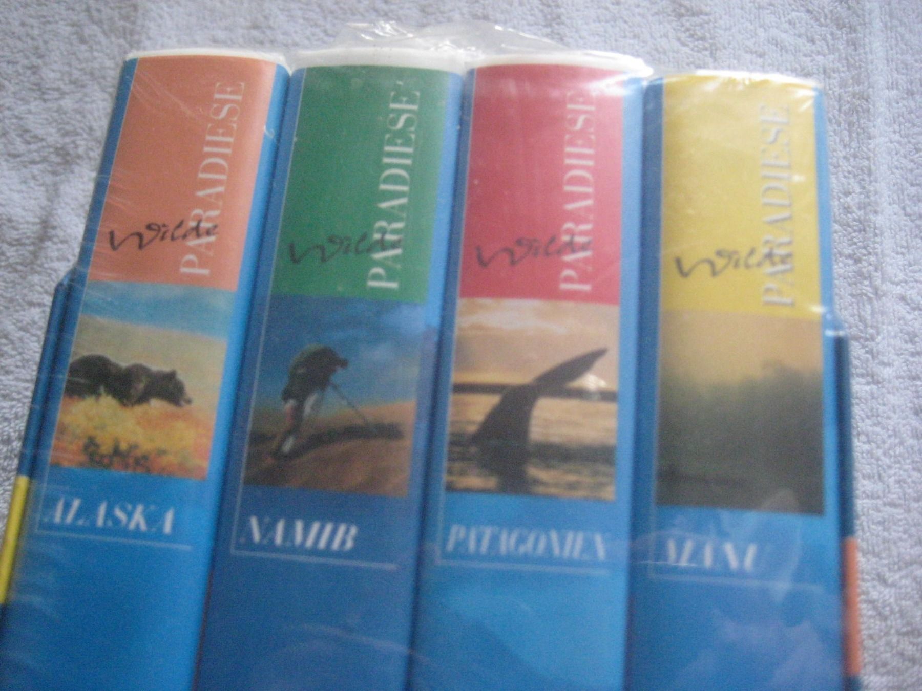 Tutti i VHS: VHS   KASSETTEN   WILDE  PARADIESE – Nuovo e nell'imballaggio originale da Uster venduto da flocke1 3