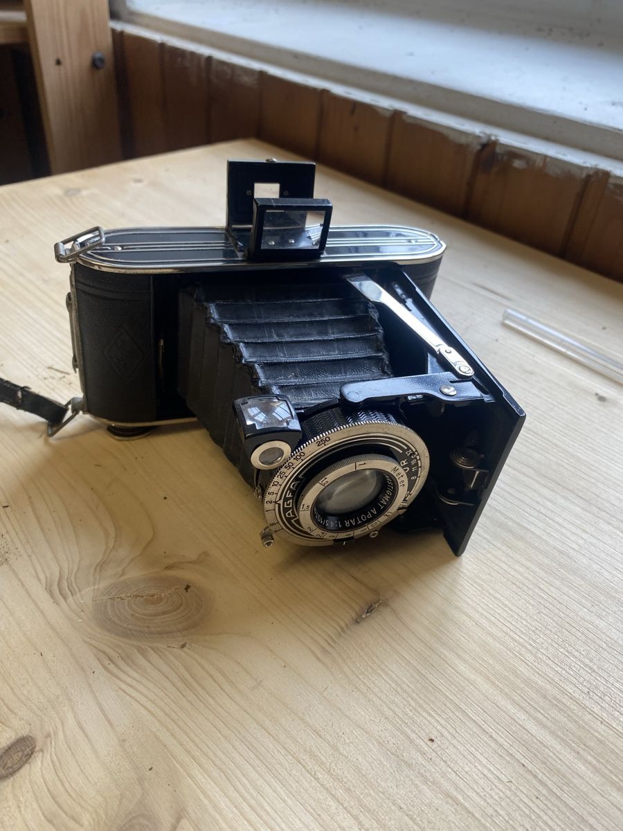 Agfa Fotocamera: Agfa mit Faltenbalg antike Kamera – Usato da Aathal-Seegräben venduto da wagenburg01