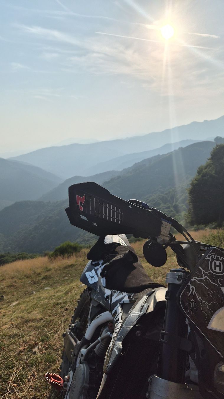 Husqvarna Strada: husqvarna 450te supermoto – Usato da Novazzano venduto da stevefoiada89