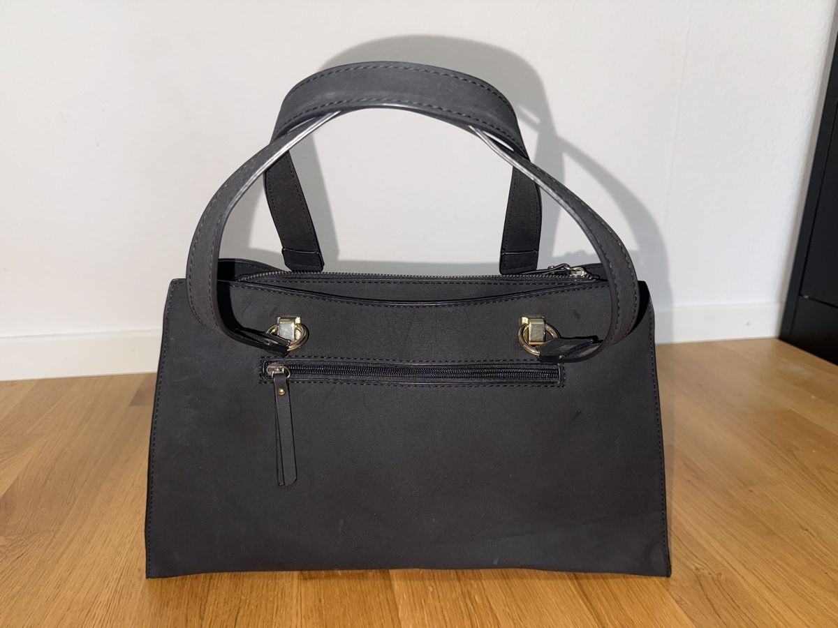 Borse da donna: Handtasche Emily & Noah Hailee schwarz – Nuovo (secondo la descrizione) da Schaffhausen venduto da SaSchreiber 1