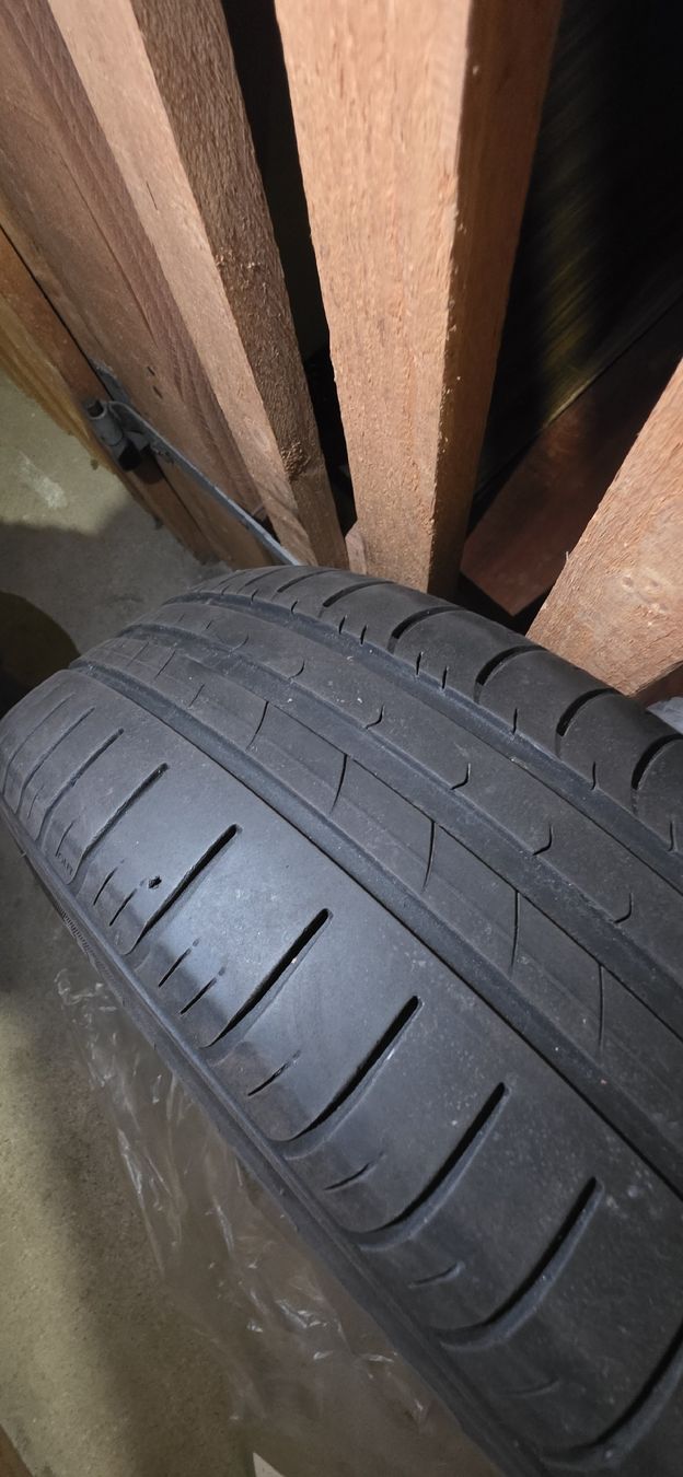 Pneumatici & Ruote complete: reifen mit Felgen – Usato da Winterthur venduto da M_Attoun 4