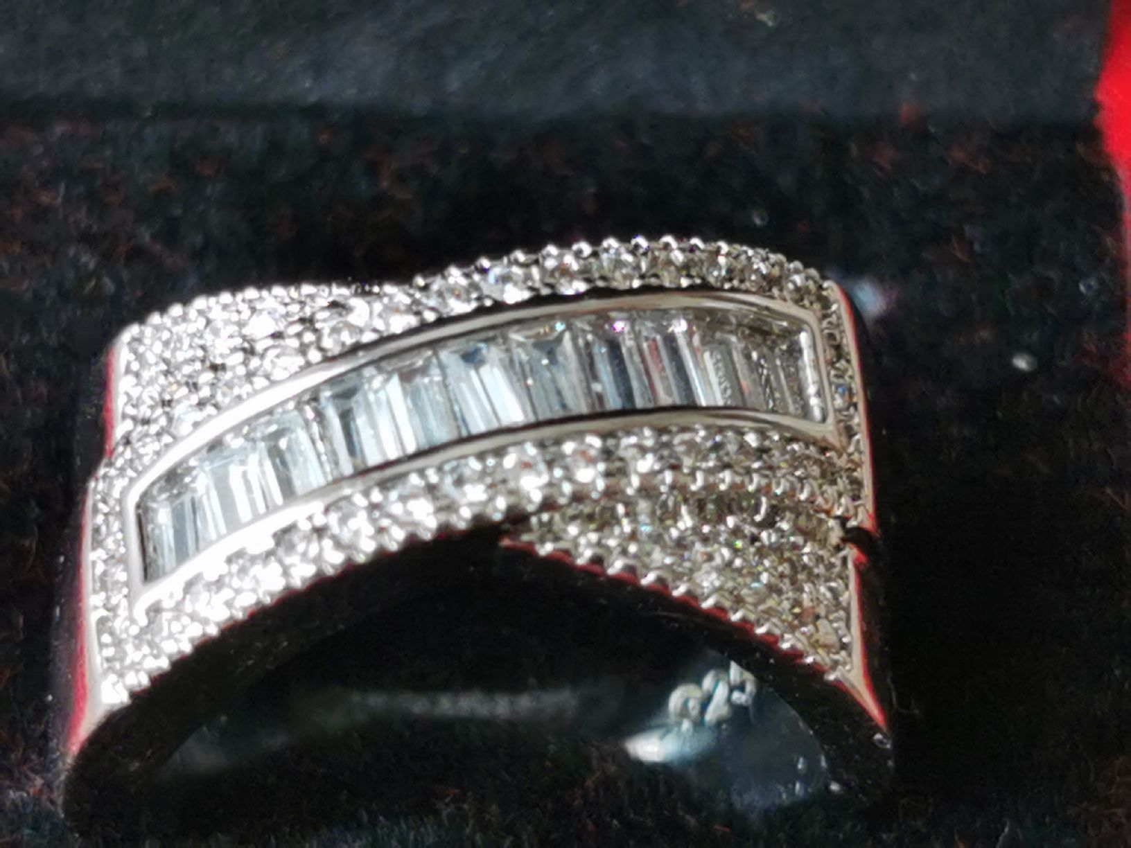 Anelli: Damen Silber 925 Ring mit Zirkone – Nuovo e nell'imballaggio originale da Schlieren venduto da vlalif 2