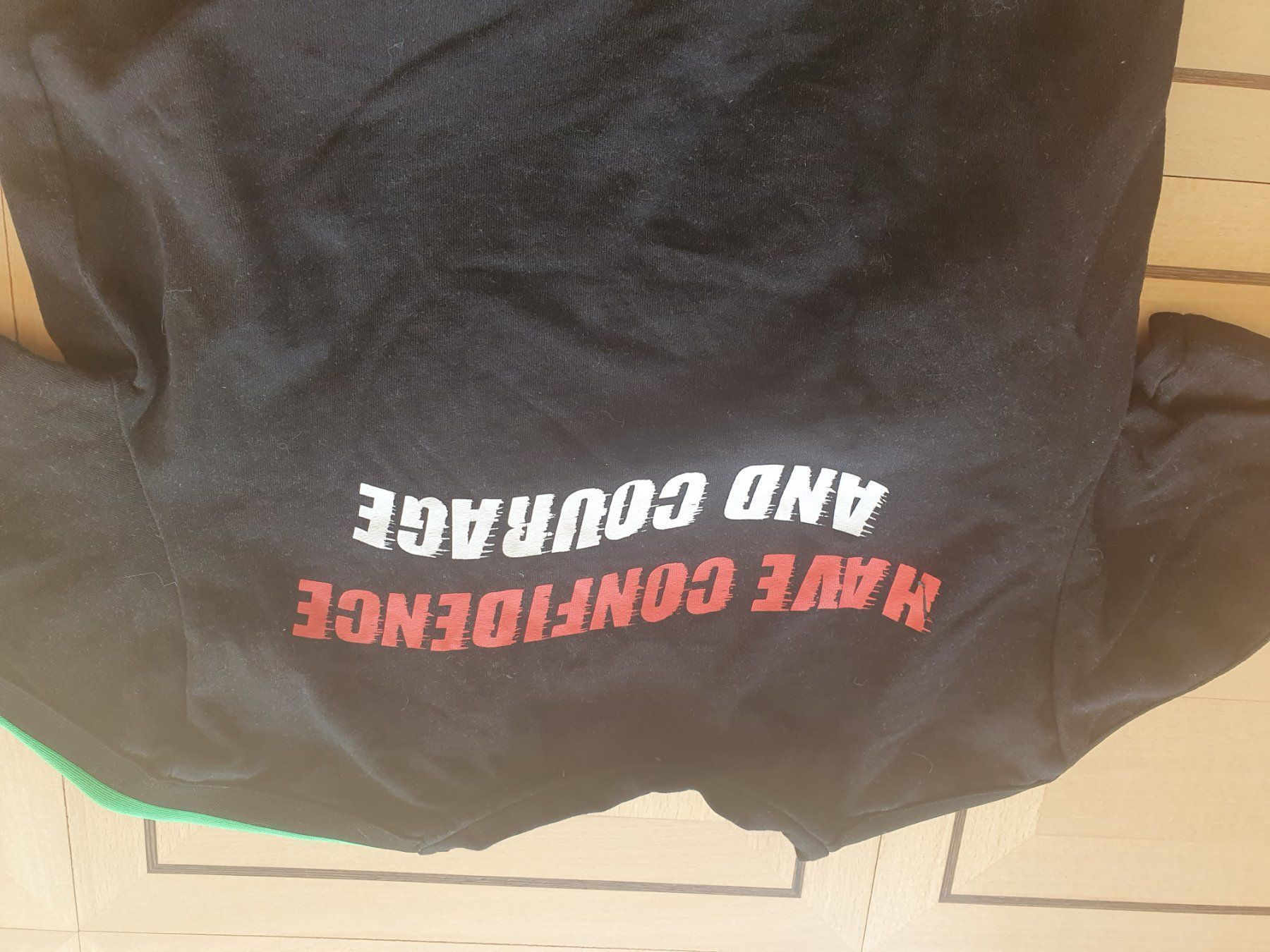 Zara T-shirt: T-Shirt – Usato da Moosseedorf venduto da Sonnenschein.. 4