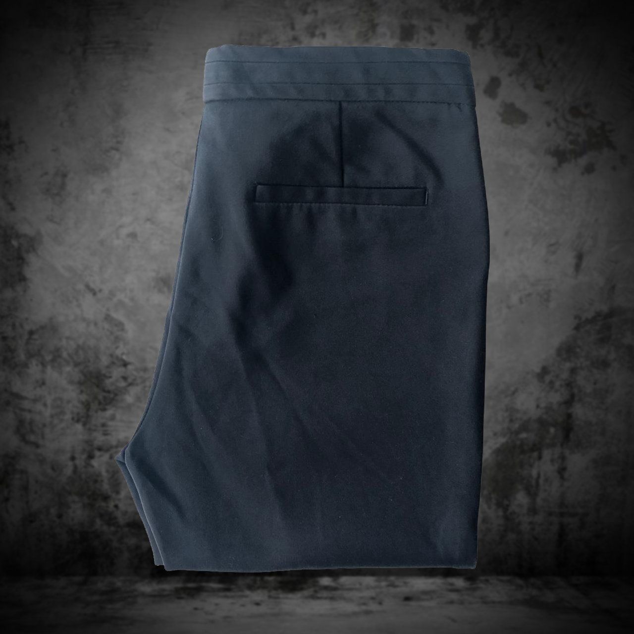 Massimo Dutti Pantaloni: Pants Massimo Dutti Black Women 38 – Usato da Genève venduto da ang_7j7j 1